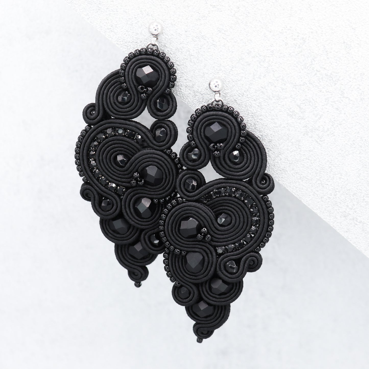 Black soutache jewelry. Handmade earrings and brancelet. Luxury and unique jewelry.
